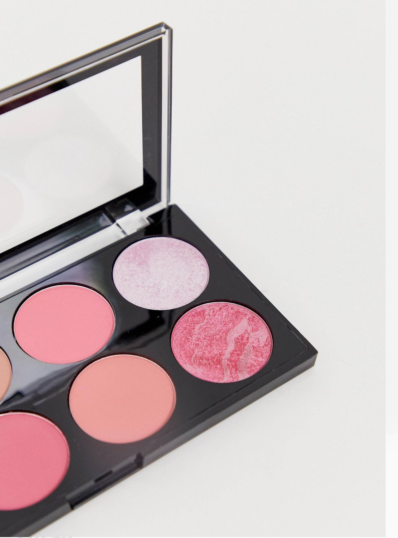 Revolution ultra Blush palette